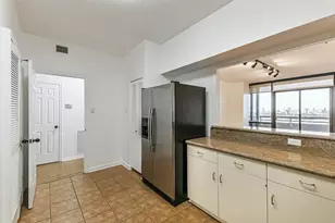 14 Greenway Plz, Houston, TX 77046 - Photo 9