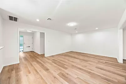 6215 Queensloch Drive, Houston, TX 77096 - Photo 9