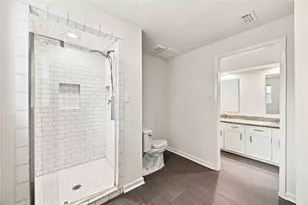 6215 Queensloch Dr, Houston, TX 77096 - Photo 21