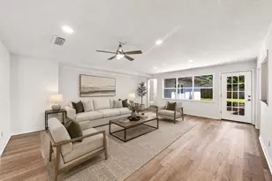 6215 Queensloch Dr, Houston, TX 77096 - Photo 3