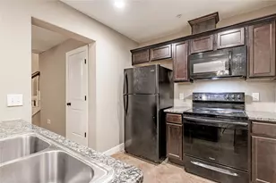 2002 20th St, Huntsville, TX 77340 - Photo 9
