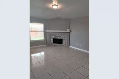 10515 Evergreen Street, Baytown, TX 77523 - Photo 5