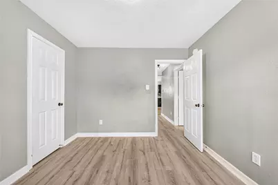 10515 Evergreen Street, Baytown, TX 77523 - Photo 15