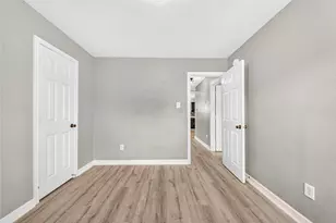 10515 Evergreen St, Baytown, TX 77523 - Photo 15