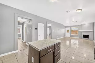 10515 Evergreen St, Baytown, TX 77523 - Photo 13