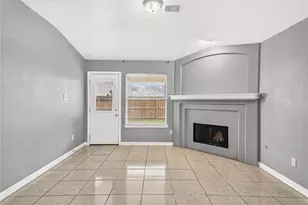 10515 Evergreen St, Baytown, TX 77523 - Photo 9