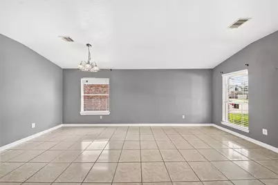10515 Evergreen Street, Baytown, TX 77523 - Photo 7