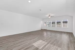 1057 Sunflower Ter Dr, Magnolia, TX 77355 - Photo 5