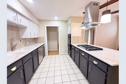 9506 Carousel Lane, Houston, TX 77080 - Photo 5