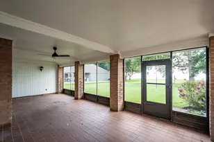 13310 Bay Pl, Beach City, TX 77523 - Photo 15