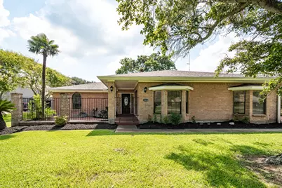 13310 Bay Place, Beach City, TX 77523 - Photo 1