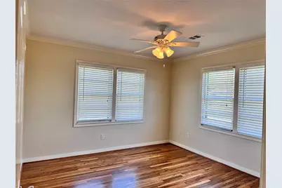 2515 105th Street, Galveston, TX 77554 - Photo 9