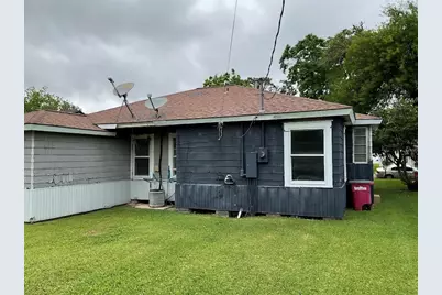 1311 W 6th Street, Freeport, TX 77541 - Photo 9