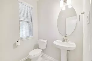 2036 Elkington Cir, Conroe, TX 77304 - Photo 17