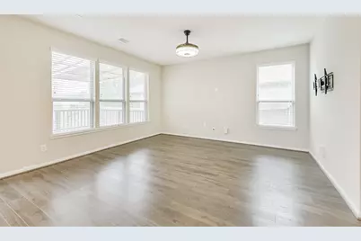 2036 Elkington Circle, Conroe, TX 77304 - Photo 7