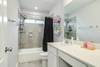 108 Cullen Street, Angleton, TX 77515 - Photo 19