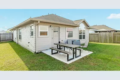 108 Cullen Street, Angleton, TX 77515 - Photo 21