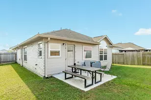 108 Cullen St, Angleton, TX 77515 - Photo 21
