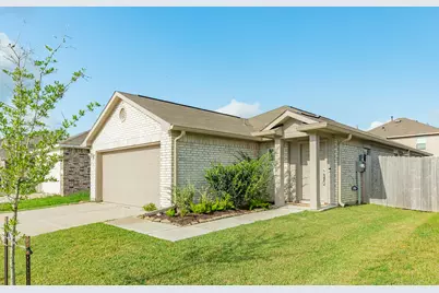 108 Cullen Street, Angleton, TX 77515 - Photo 3