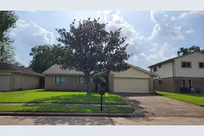 16818 Dutch Ridge Drive, Sugar Land, TX 77498 - Photo 3