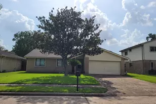 16818 Dutch Ridge Dr, Sugar Land, TX 77498 - Photo 3
