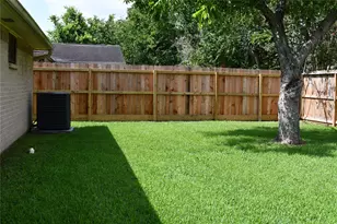 16818 Dutch Ridge Dr, Sugar Land, TX 77498 - Photo 29