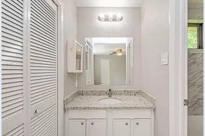 16818 Dutch Ridge Drive, Sugar Land, TX 77498 - Photo 15