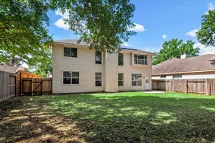 10230 Wildwood Park Ln, Houston, TX 77070 - Photo 35