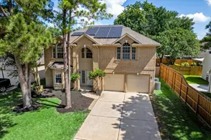 10230 Wildwood Park Ln, Houston, TX 77070 - Photo 1