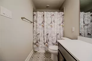8609 Cedar Brook Point Dr, Houston, TX 77080 - Photo 19