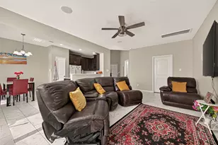 17027 Amarose Dr, Houston, TX 77090 - Photo 9