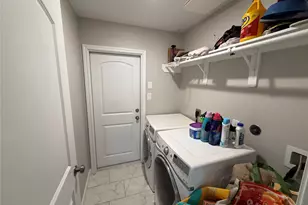 17027 Amarose Dr, Houston, TX 77090 - Photo 13