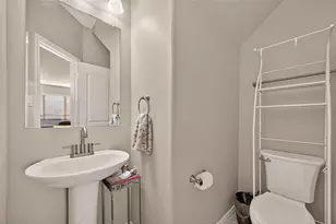 17027 Amarose Dr, Houston, TX 77090 - Photo 21