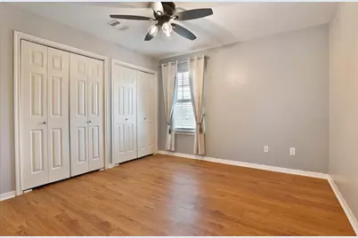 9042 McGallion Road, Houston, TX 77022 - Photo 17