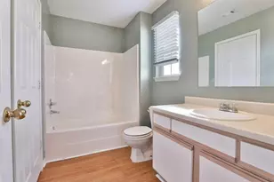 9042 McGallion Rd, Houston, TX 77022 - Photo 13