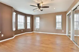 9042 McGallion Rd, Houston, TX 77022 - Photo 11