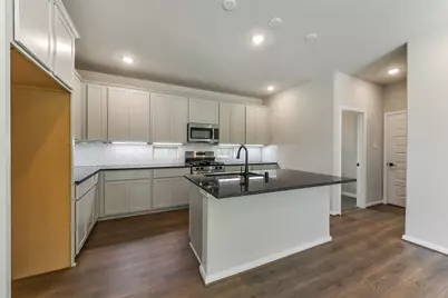 4214 Red Cedar Ring Lane, Pinehurst, TX 77362 - Photo 9