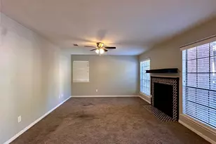 2401 Sycamore Ave, Huntsville, TX 77340 - Photo 7