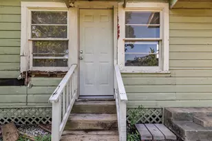 131 E 31st 1/2 St, Houston, TX 77018 - Photo 17