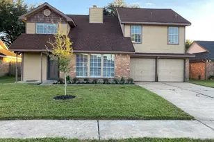 1902 Whitebriar Dr, Deer Park, TX 77536 - Photo 1