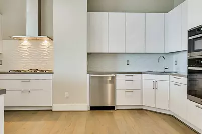 1409 Post Oak Boulevard #1602, Houston, TX 77056 - Photo 3
