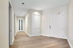 1409 Post Oak Blvd, Houston, TX 77056 - Photo 3