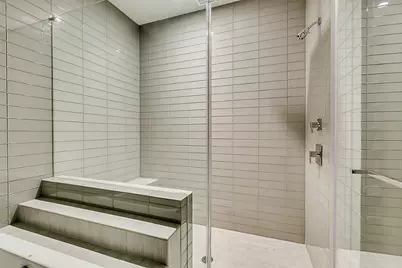 1409 Post Oak Boulevard #1602, Houston, TX 77056 - Photo 17