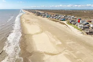 12520 E Buena Vista Dr, Galveston, TX 77554 - Photo 7