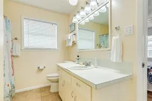 12520 E Buena Vista Dr, Galveston, TX 77554 - Photo 25