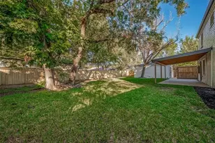 2414 Walnut Bend Ln, Houston, TX 77042 - Photo 35