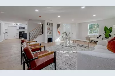 2414 Walnut Bend Lane, Houston, TX 77042 - Photo 11