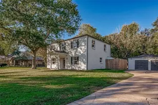 2414 Walnut Bend Ln, Houston, TX 77042 - Photo 3