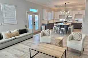 962 Meynig Dr, Crystal Beach, TX 77650 - Photo 15