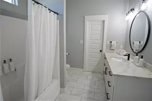 962 Meynig Dr, Crystal Beach, TX 77650 - Photo 27